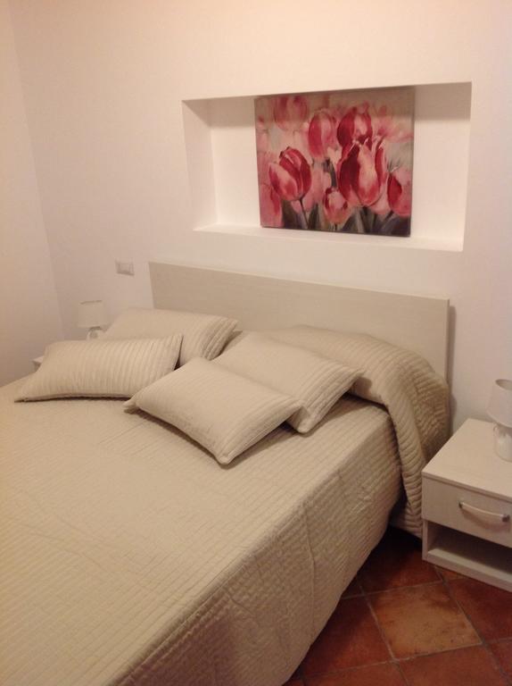 B&B A Casa Di Amici Giardini-Naxos Zimmer foto